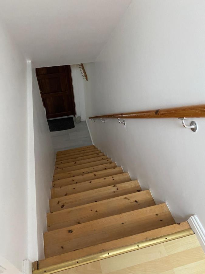 Village Centre Apartment Лехинч Экстерьер фото